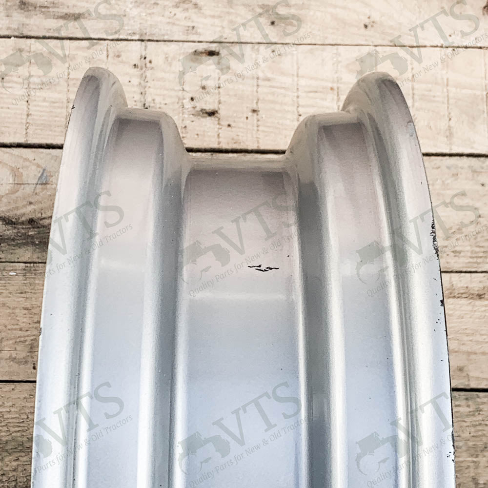 Wheel Rim & Center (5.5x16) | MF 35, Ferguson 35, Fordson Dexta | VTS